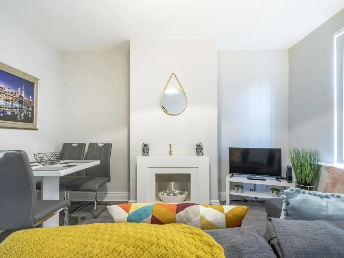 Pass The Keys Fab 2Br Home City Centre Local Belfast Feel