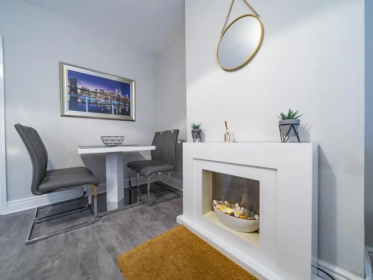 Pass The Keys Fab 2Br Home City Centre Local Belfast Feel 0*,  United Kingdom